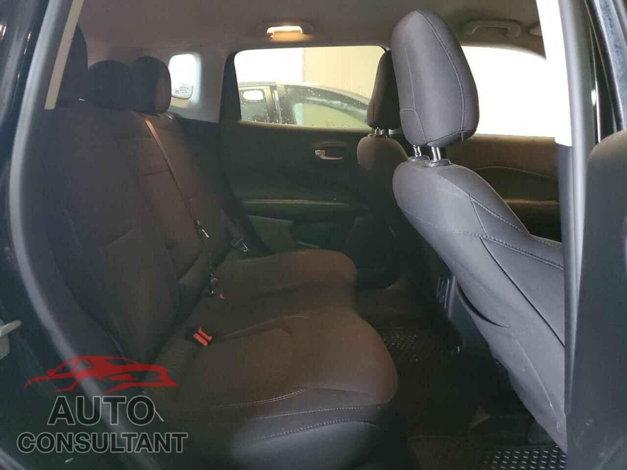 JEEP COMPASS 2017 - 3C4NJDAB8HT681369