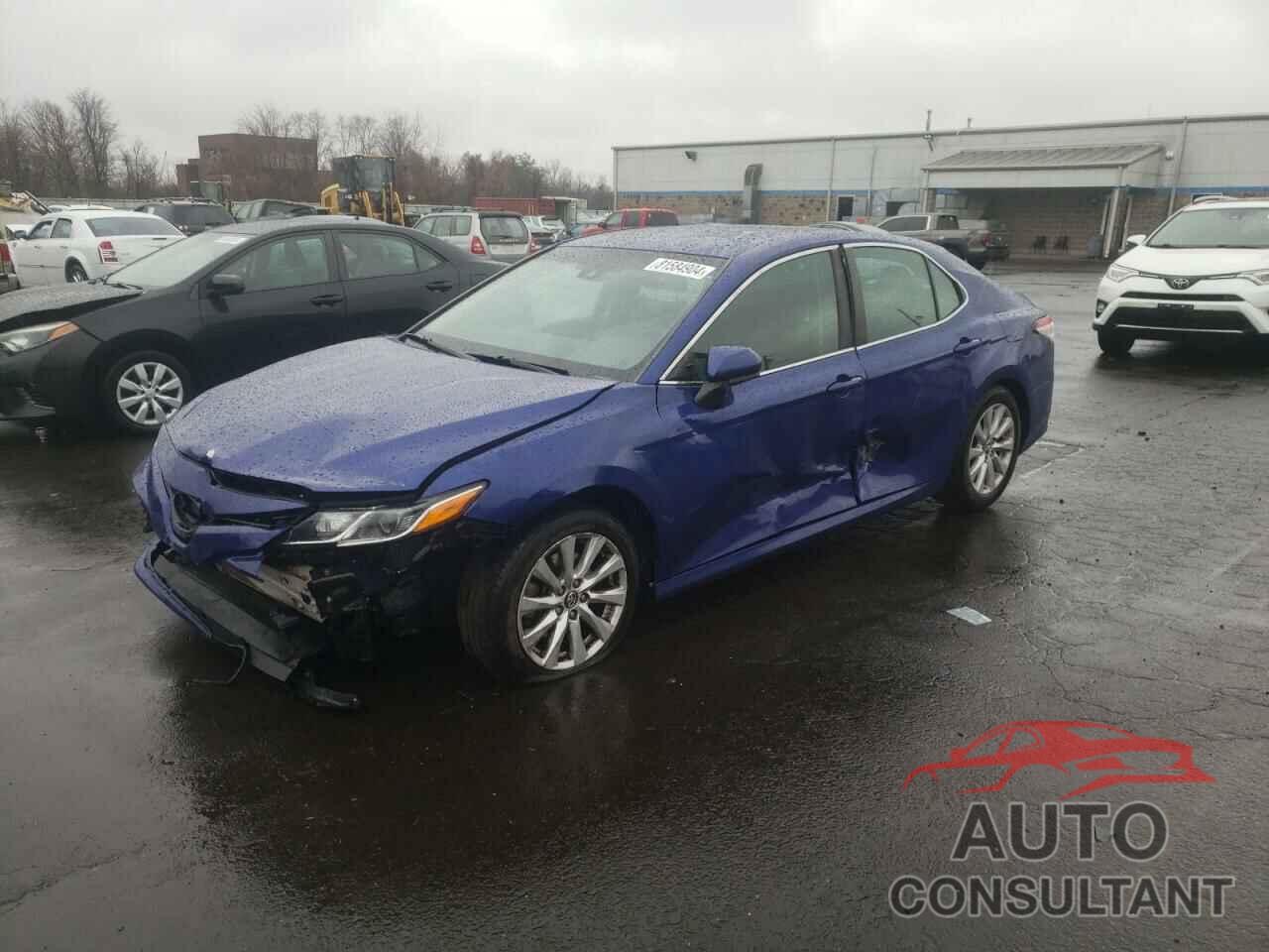 TOYOTA CAMRY 2018 - 4T1B11HK0JU524806
