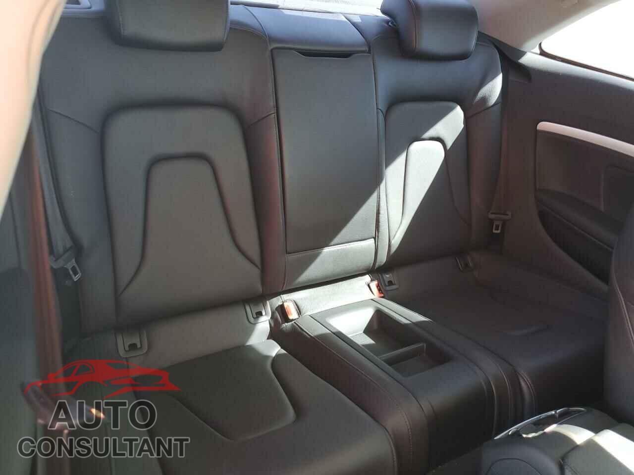 AUDI A5 2014 - WAURFAFR1EA046260