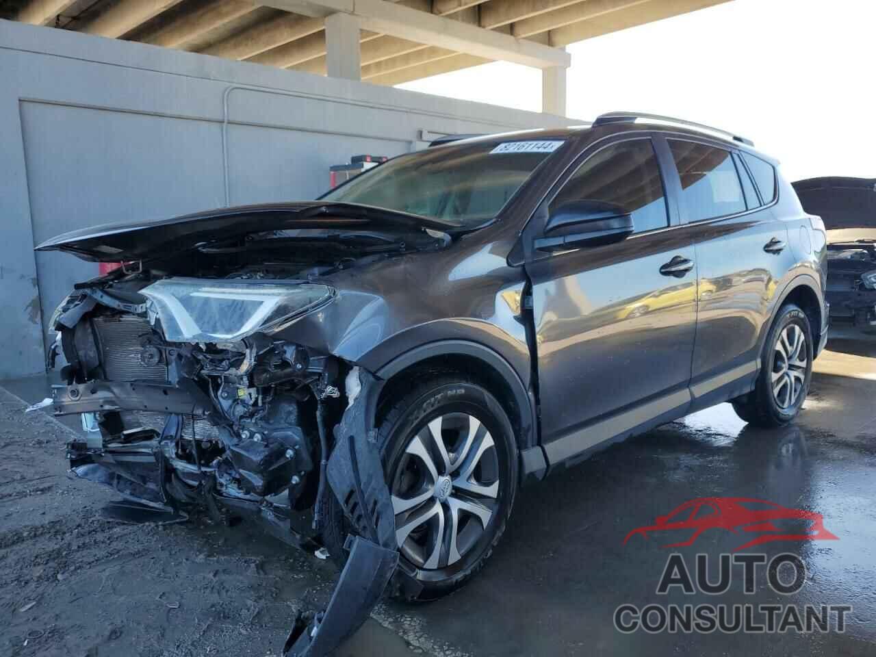 TOYOTA RAV4 2017 - JTMZFREV3HJ131444