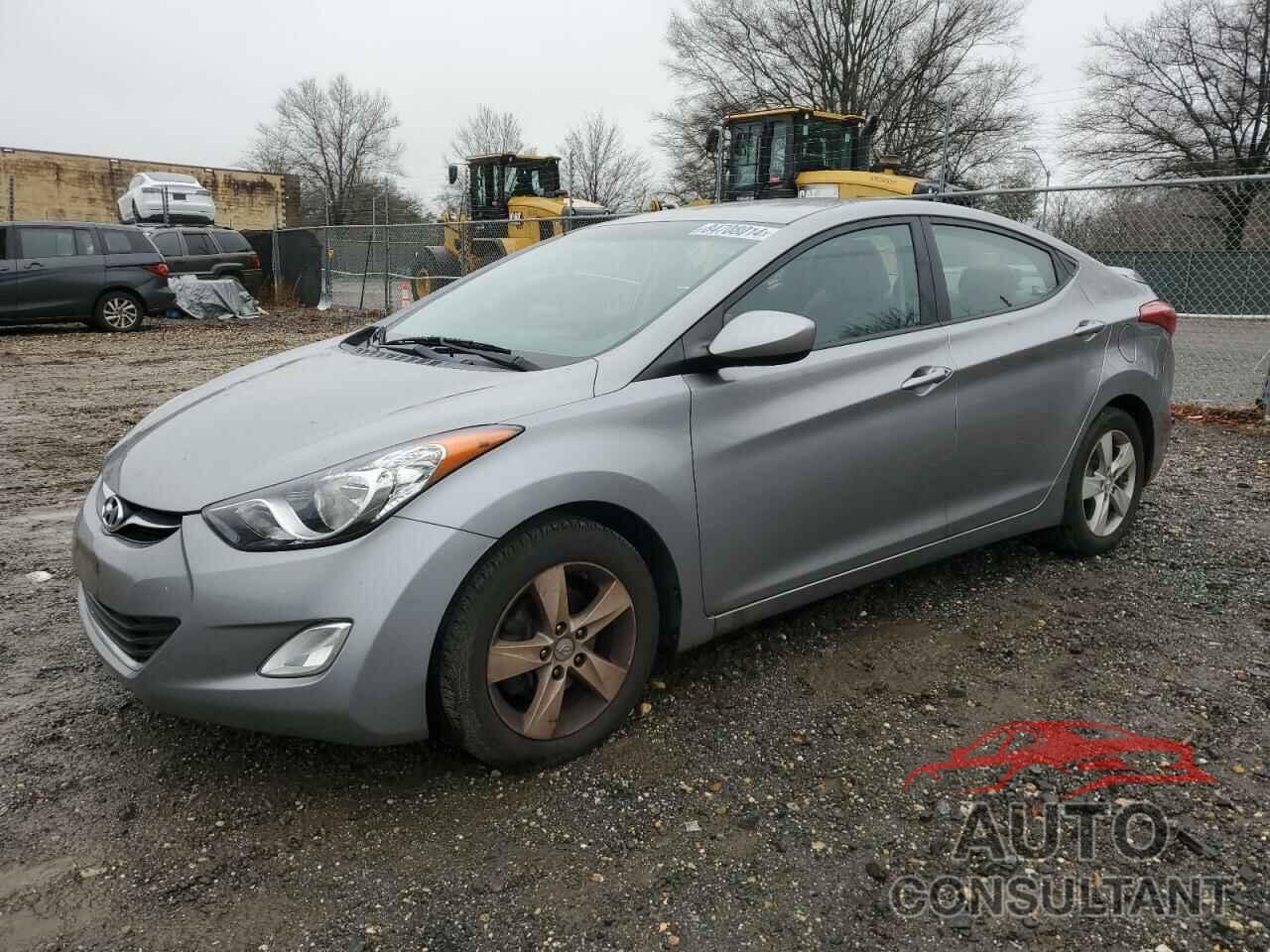 HYUNDAI ELANTRA 2013 - KMHDH4AE4DU752628