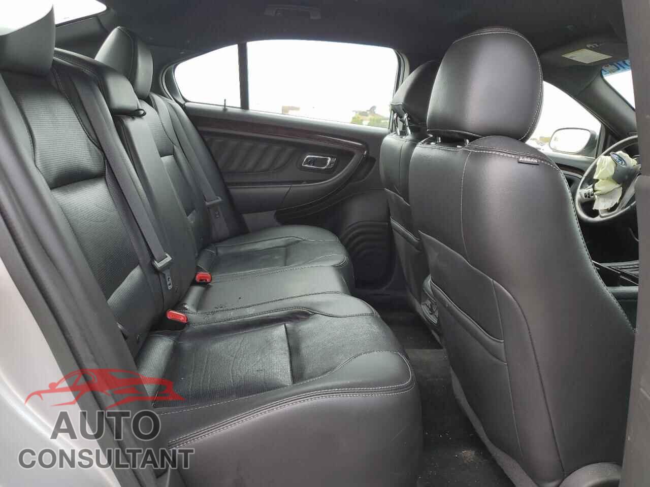 FORD TAURUS 2017 - 1FAHP2F80HG117660