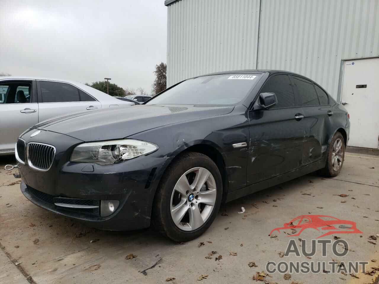 BMW 5 SERIES 2012 - WBAFR9C55CDX78817