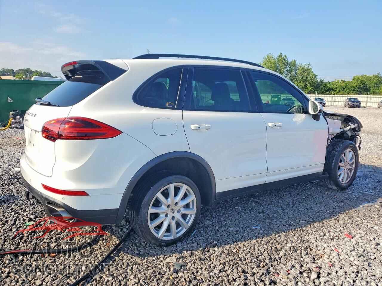 PORSCHE CAYENNE 2015 - WP1AF2A28FLA37480