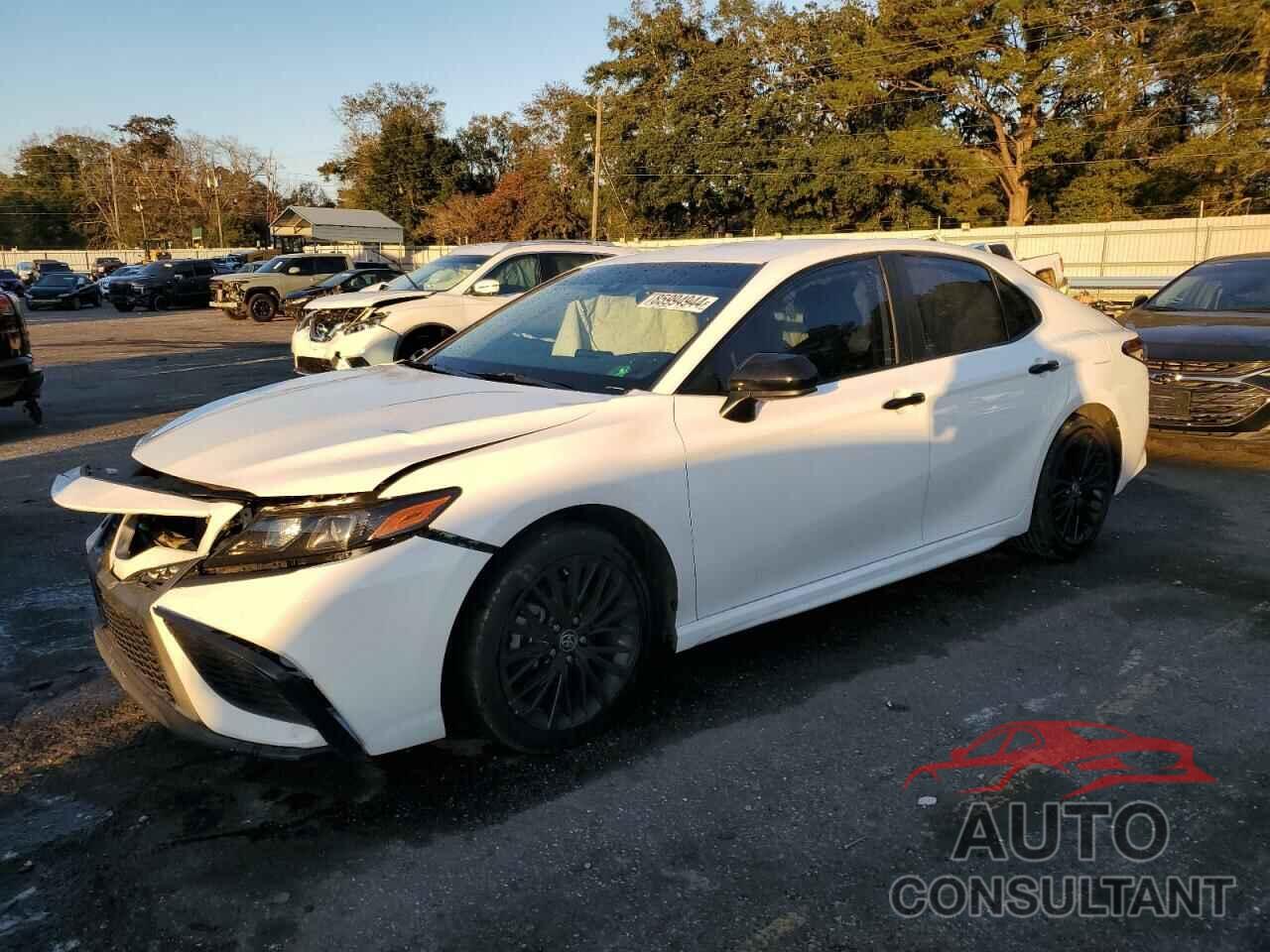 TOYOTA CAMRY 2021 - 4T1G11AKXMU445888