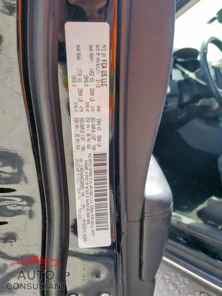 DODGE DURANGO 2019 - 1C4RDHAG4KC684591