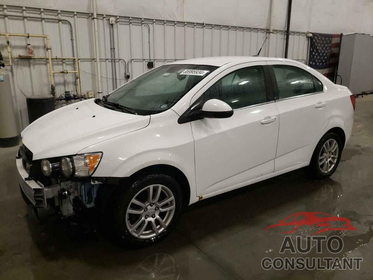 CHEVROLET SONIC 2013 - 1G1JC5SHXD4210253