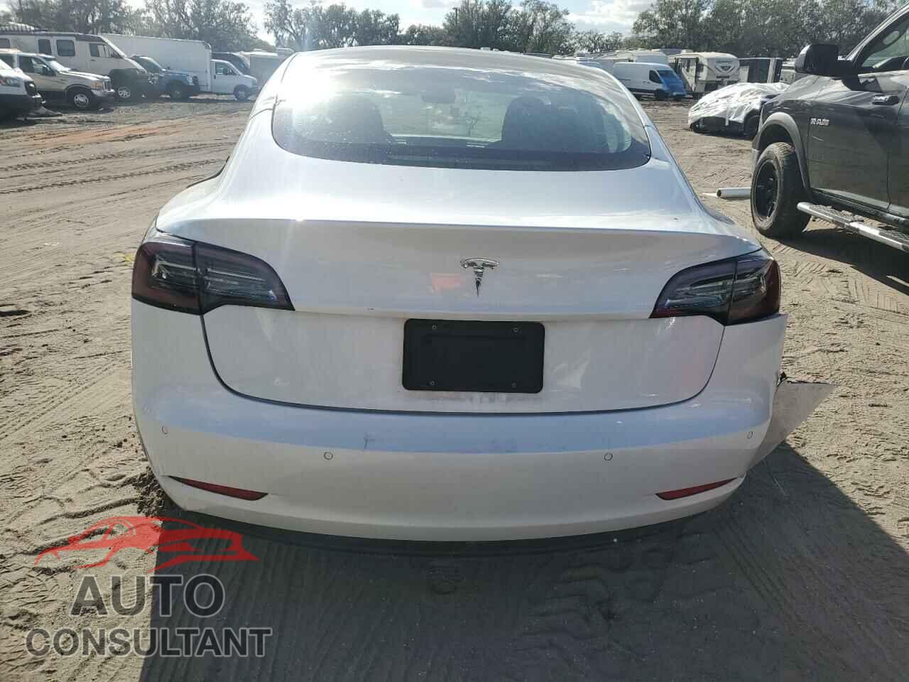TESLA MODEL 3 2021 - 5YJ3E1EA1MF856758