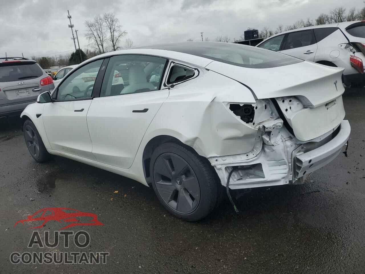 TESLA MODEL 3 2023 - 5YJ3E1EA0PF496757