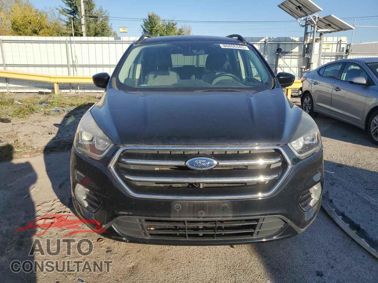 FORD ESCAPE 2017 - 1FMCU9G98HUE31471