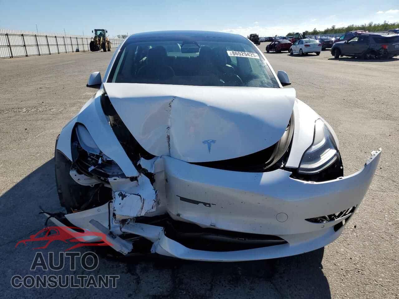 TESLA MODEL 3 2021 - 5YJ3E1EB0MF052007