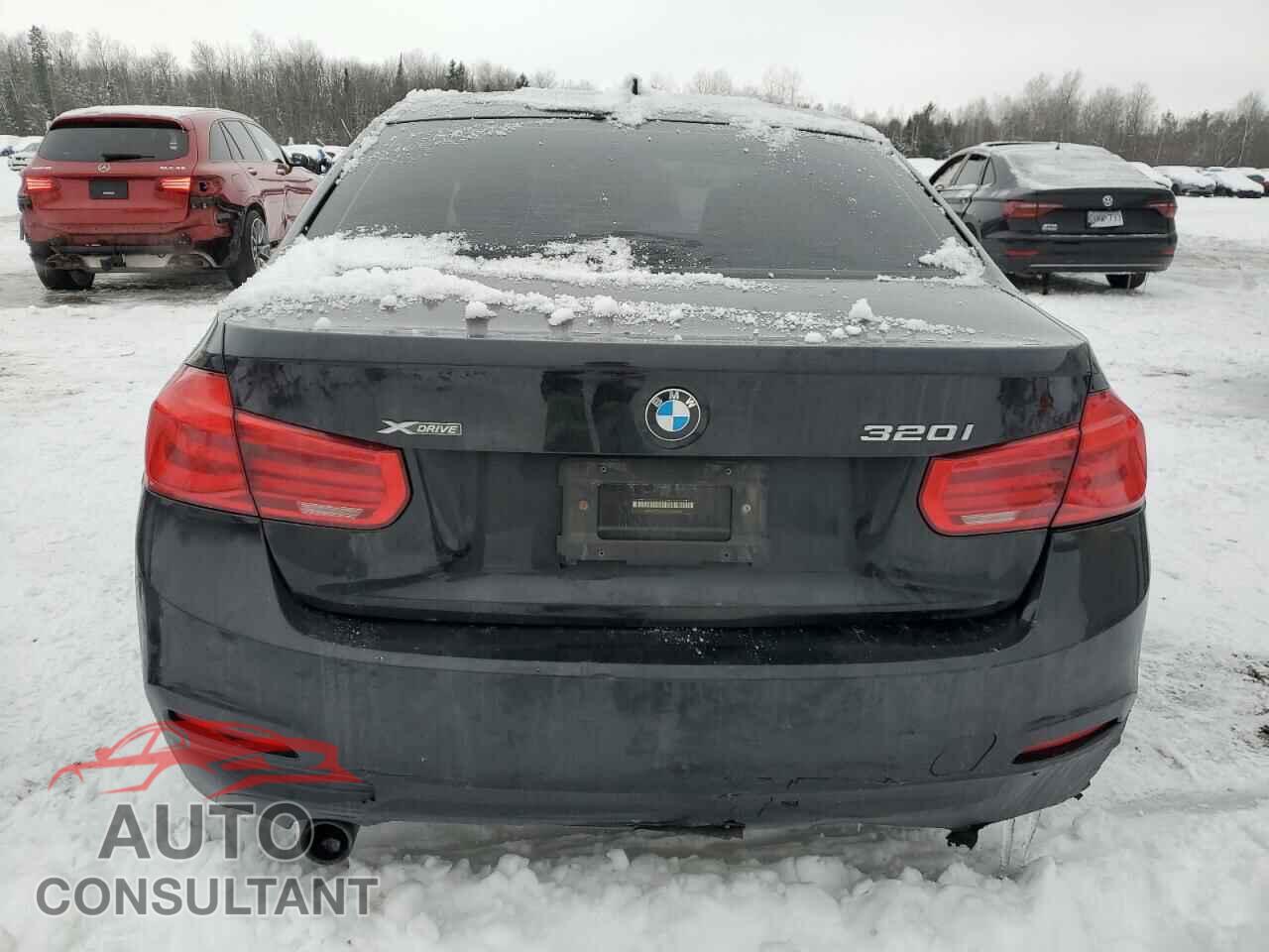 BMW 3 SERIES 2016 - WBA8E5G55GNU20558