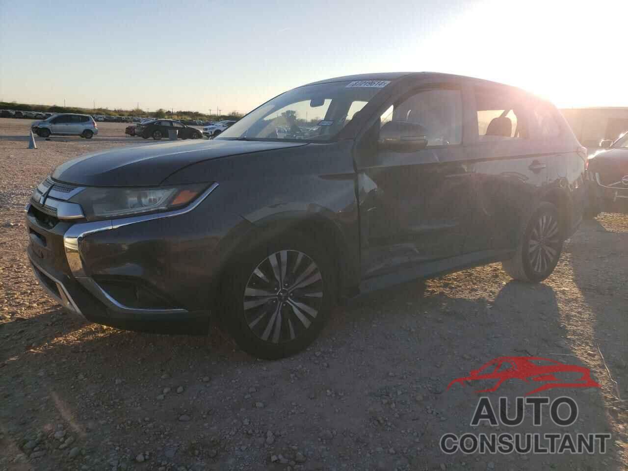 MITSUBISHI OUTLANDER 2019 - JA4AD3A37KZ006924