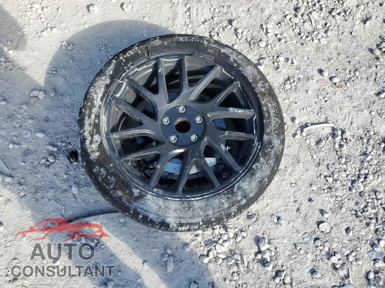 TESLA MODEL 3 2024 - 5YJ3E1EA1RF735087