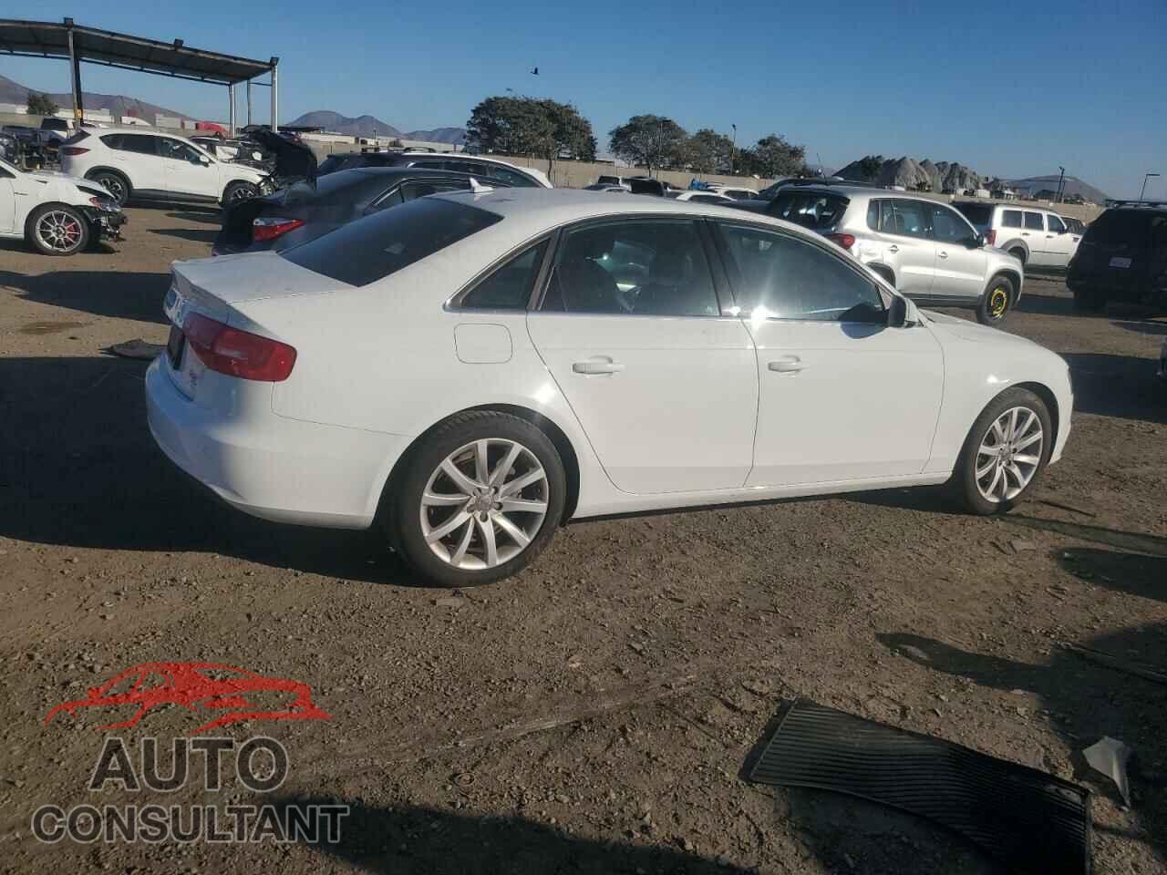 AUDI A4 2013 - WAUFFAFL6DN004835