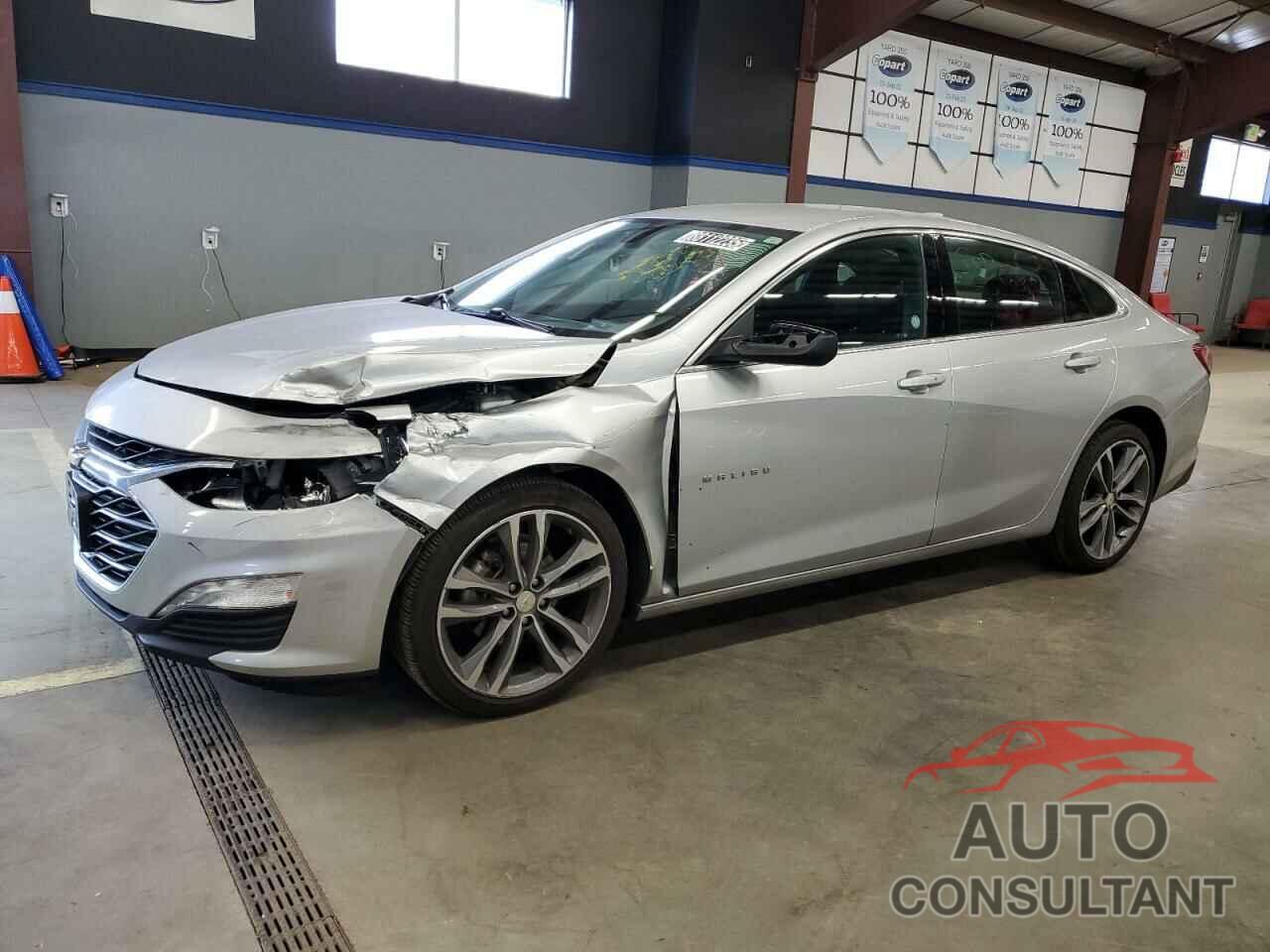 CHEVROLET MALIBU 2022 - 1G1ZD5ST8NF120884