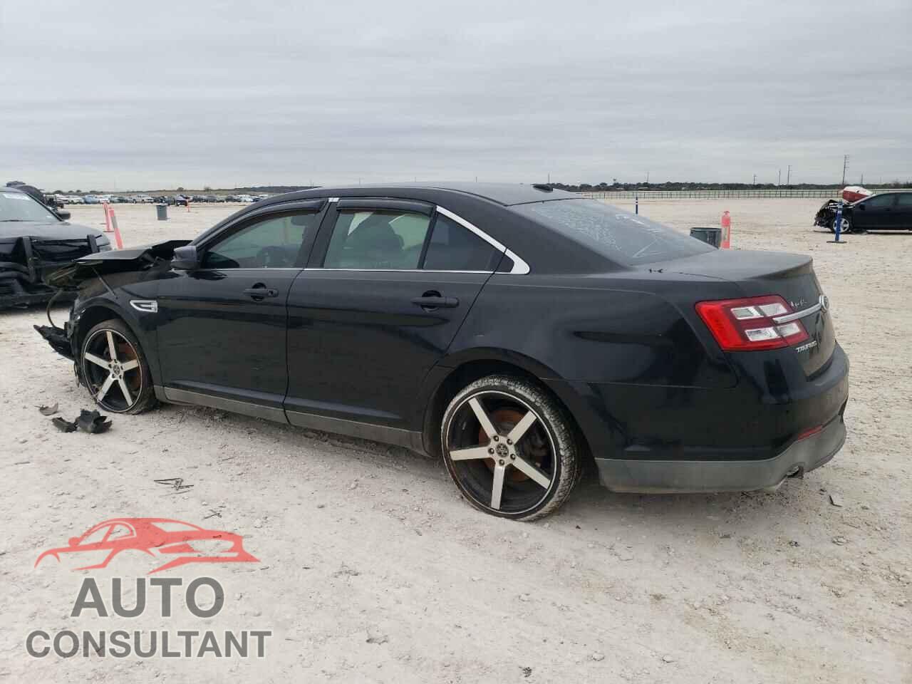 FORD TAURUS 2013 - 1FAHP2E8XDG104958