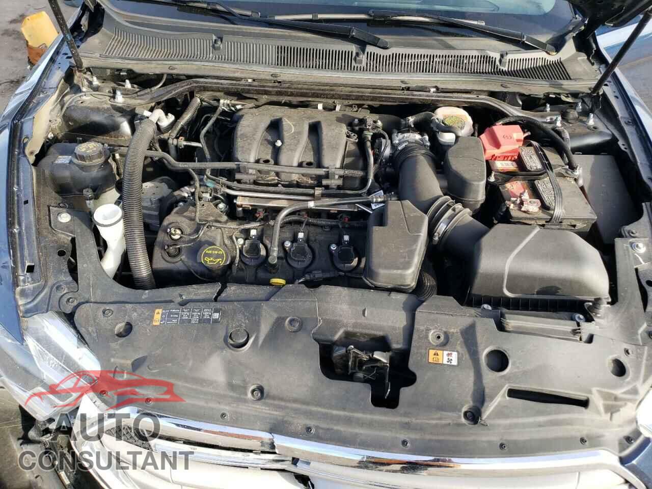 FORD TAURUS 2017 - 1FAHP2E80HG109561