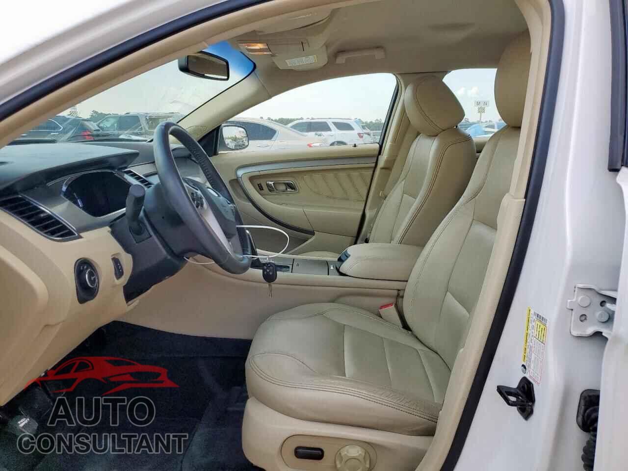 FORD TAURUS 2013 - 1FAHP2E85DG107654