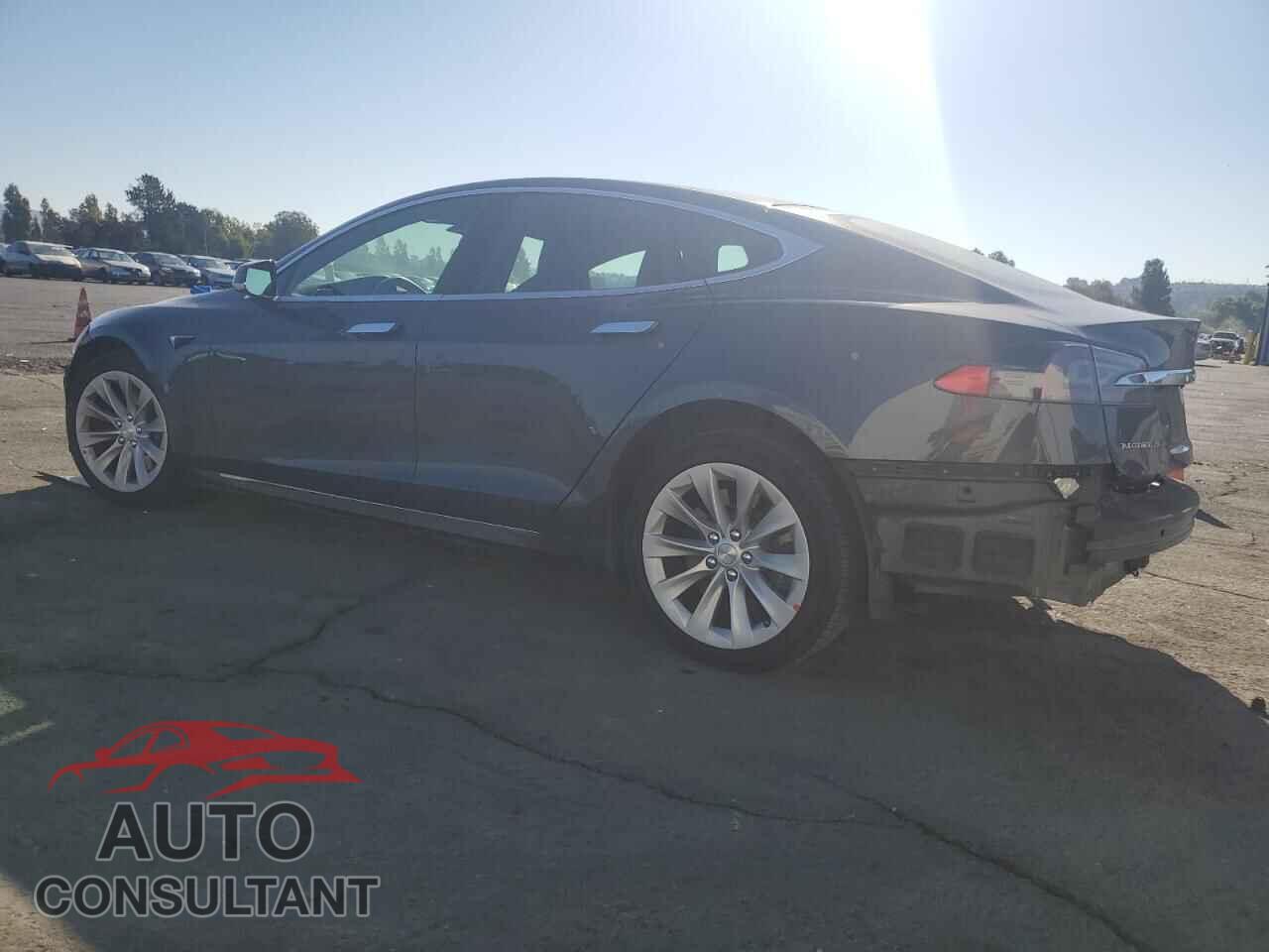 TESLA MODEL S 2017 - 5YJSA1E2XHF187640