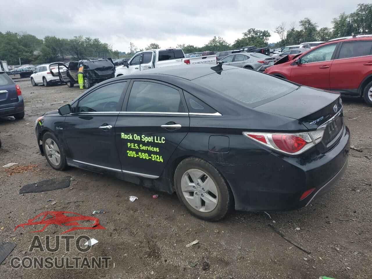 HYUNDAI SONATA 2012 - KMHEC4A43CA025149