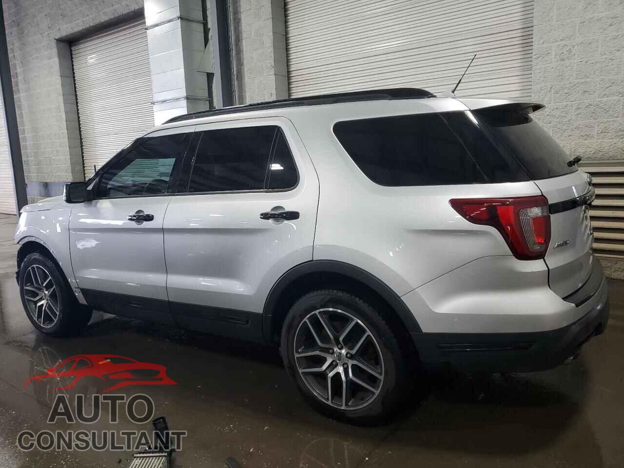 FORD EXPLORER 2018 - 1FM5K8GT9JGB31432