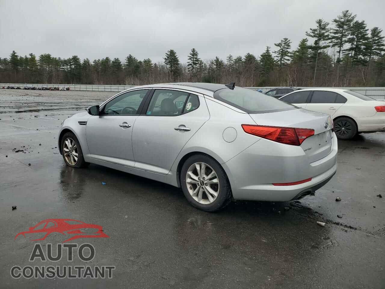 KIA OPTIMA 2011 - KNAGN4A75B5065836