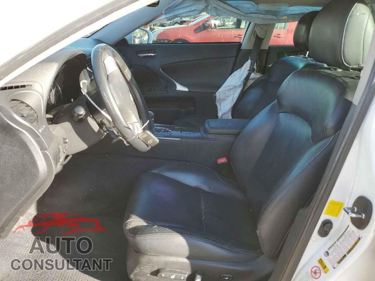 LEXUS IS 2013 - JTHBF5C25D5190452
