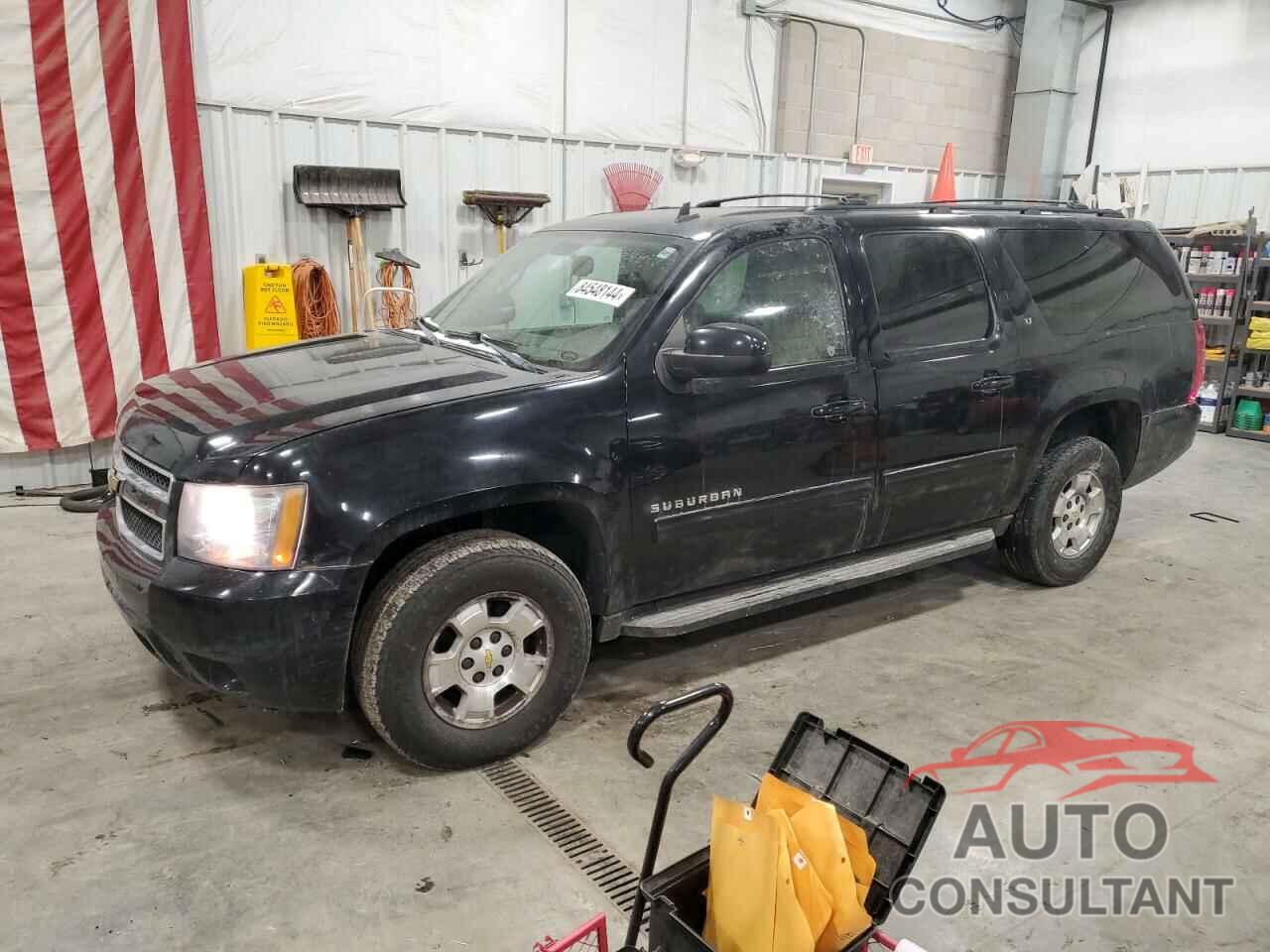 CHEVROLET SUBURBAN 2011 - 1GNSKJE32BR187498