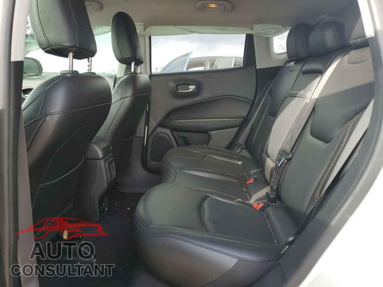JEEP COMPASS 2019 - 3C4NJCCB2KT699204