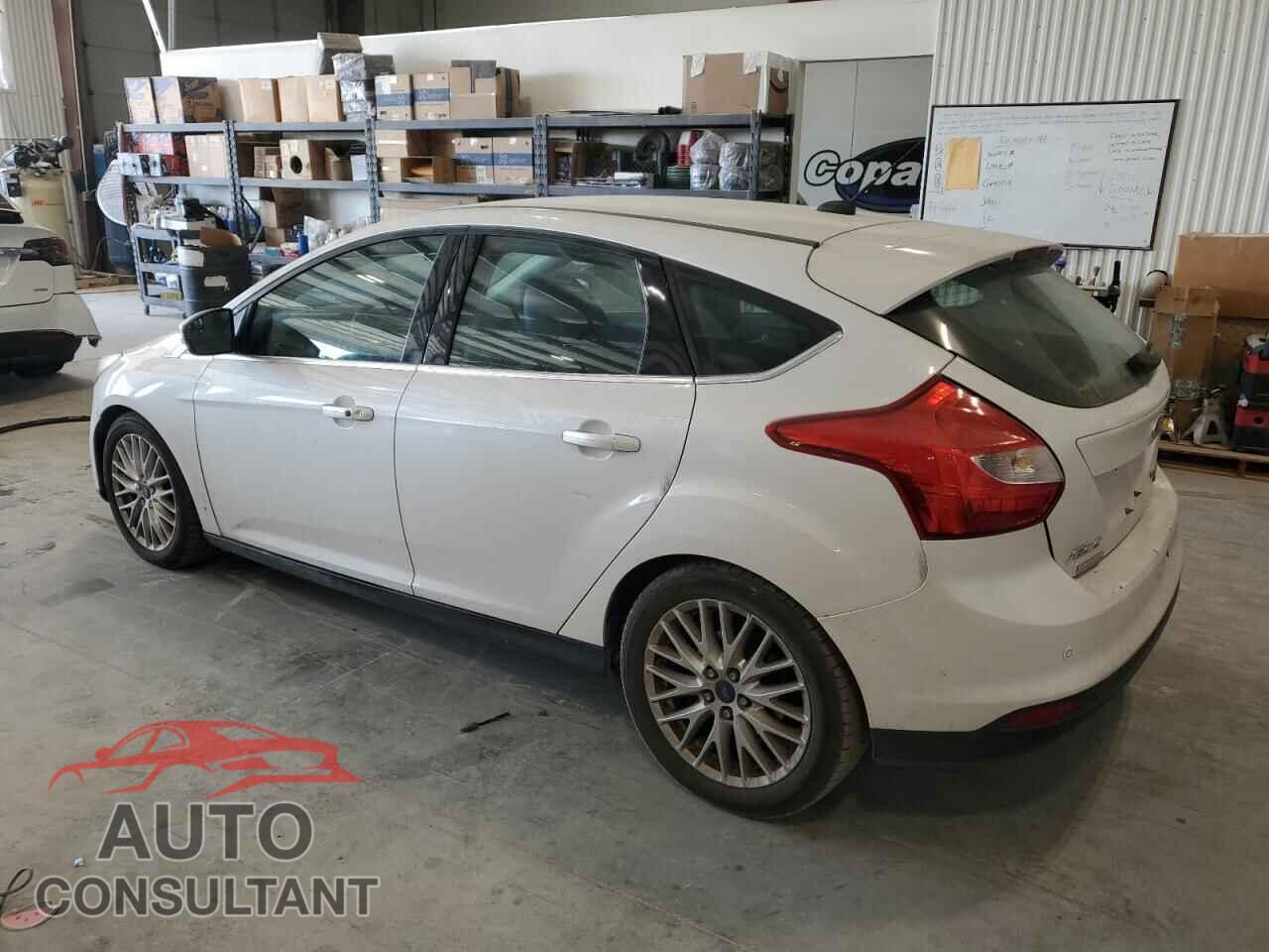 FORD FOCUS 2014 - 1FADP3N26EL387948