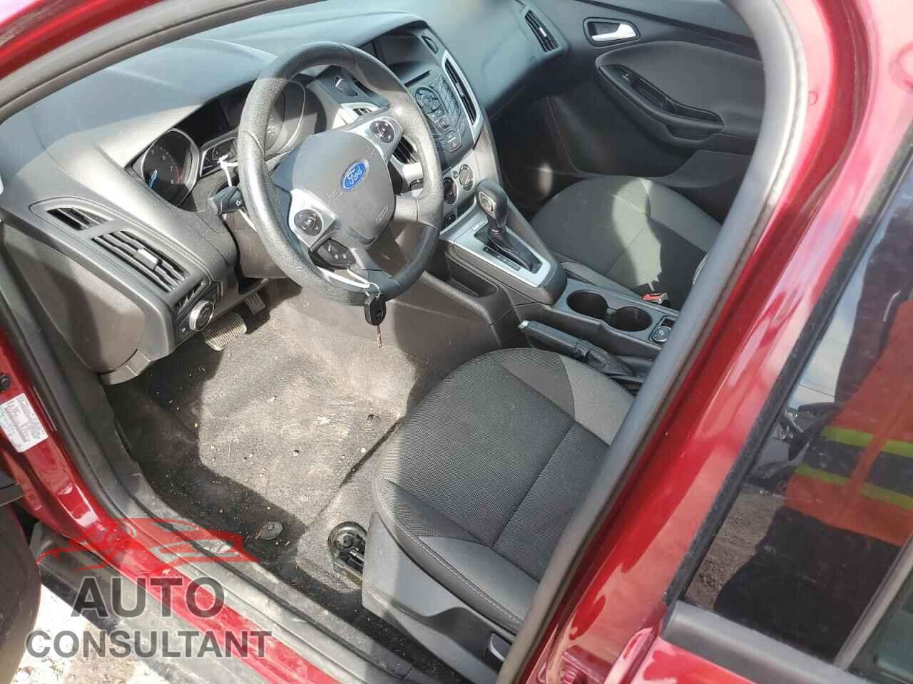 FORD FOCUS 2014 - 1FADP3F29EL201883