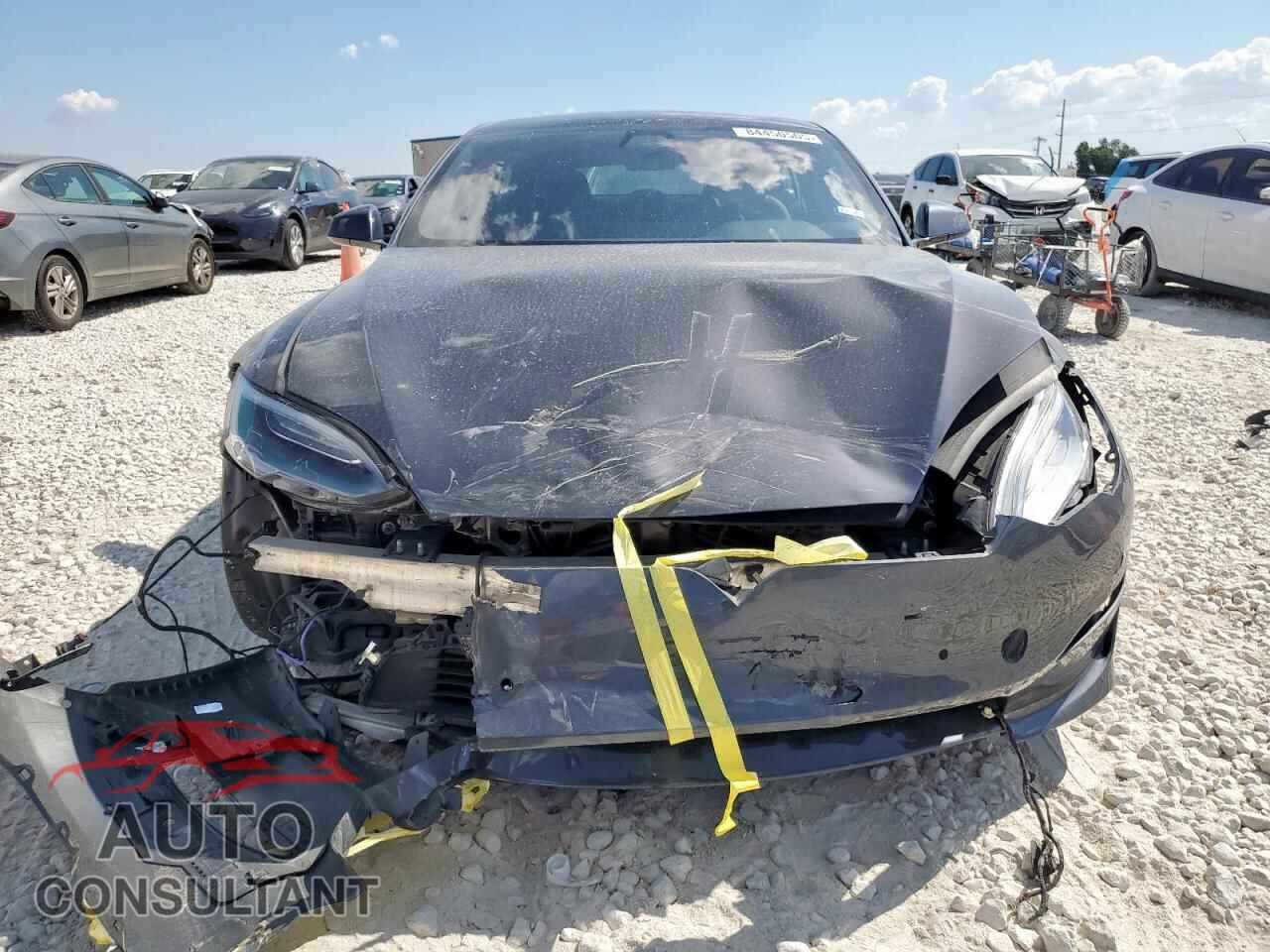 TESLA MODEL S 2021 - 5YJSA1E68MF453055