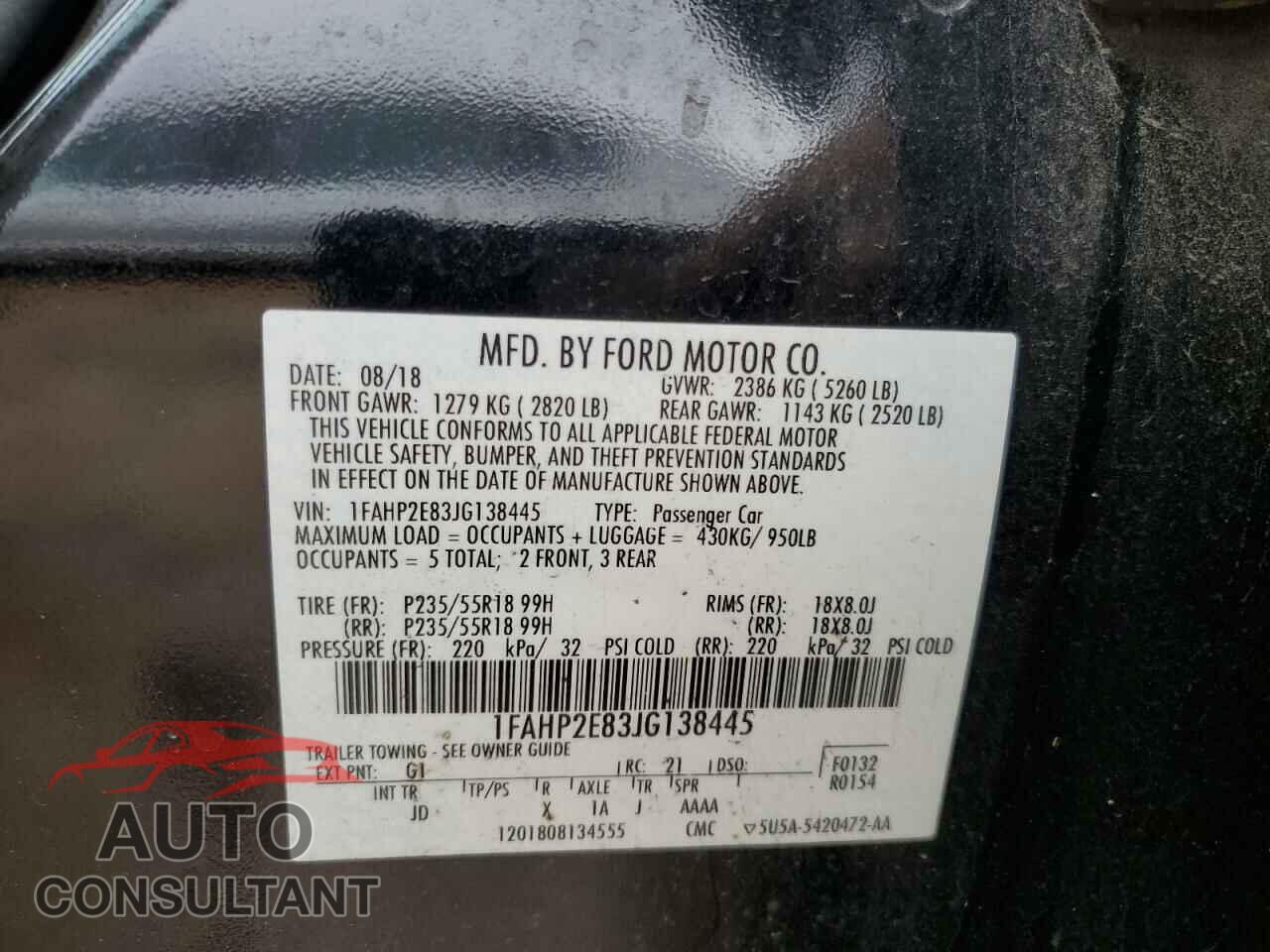 FORD TAURUS 2018 - 1FAHP2E83JG138445