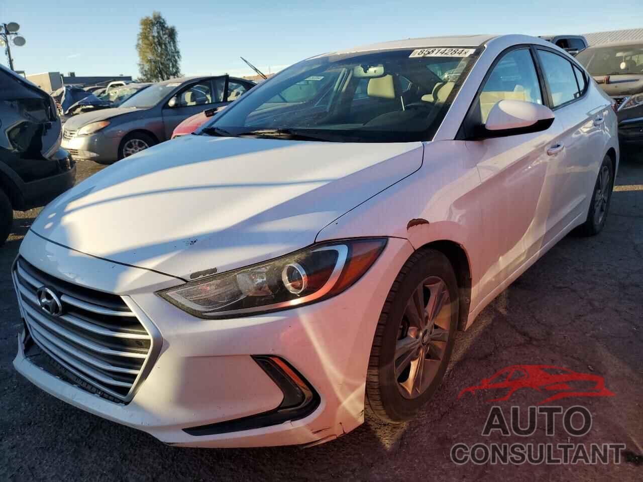 HYUNDAI ELANTRA 2018 - 5NPD84LF9JH221540