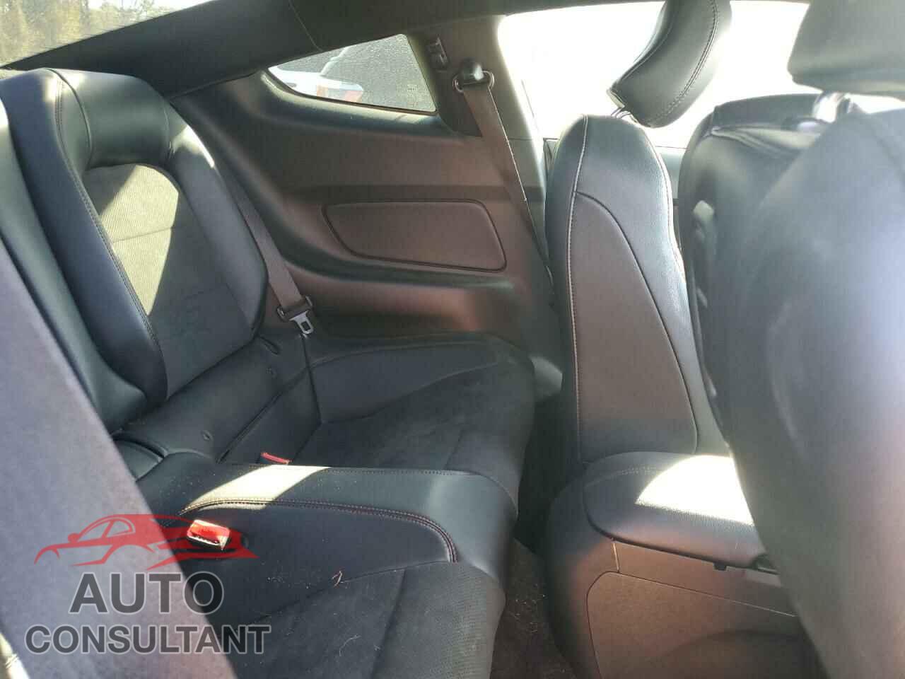 FORD MUSTANG 2017 - 1FA6P8CF0H5250007