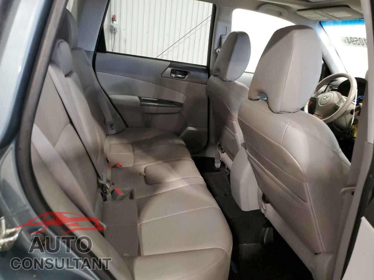 SUBARU FORESTER 2013 - JF2SHAEC8DH423184
