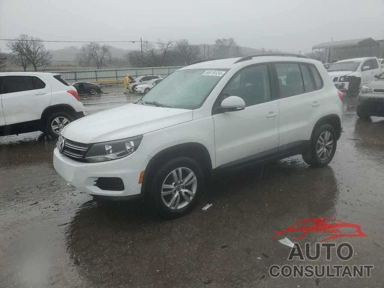 VOLKSWAGEN TIGUAN 2015 - WVGAV7AX4FW610463