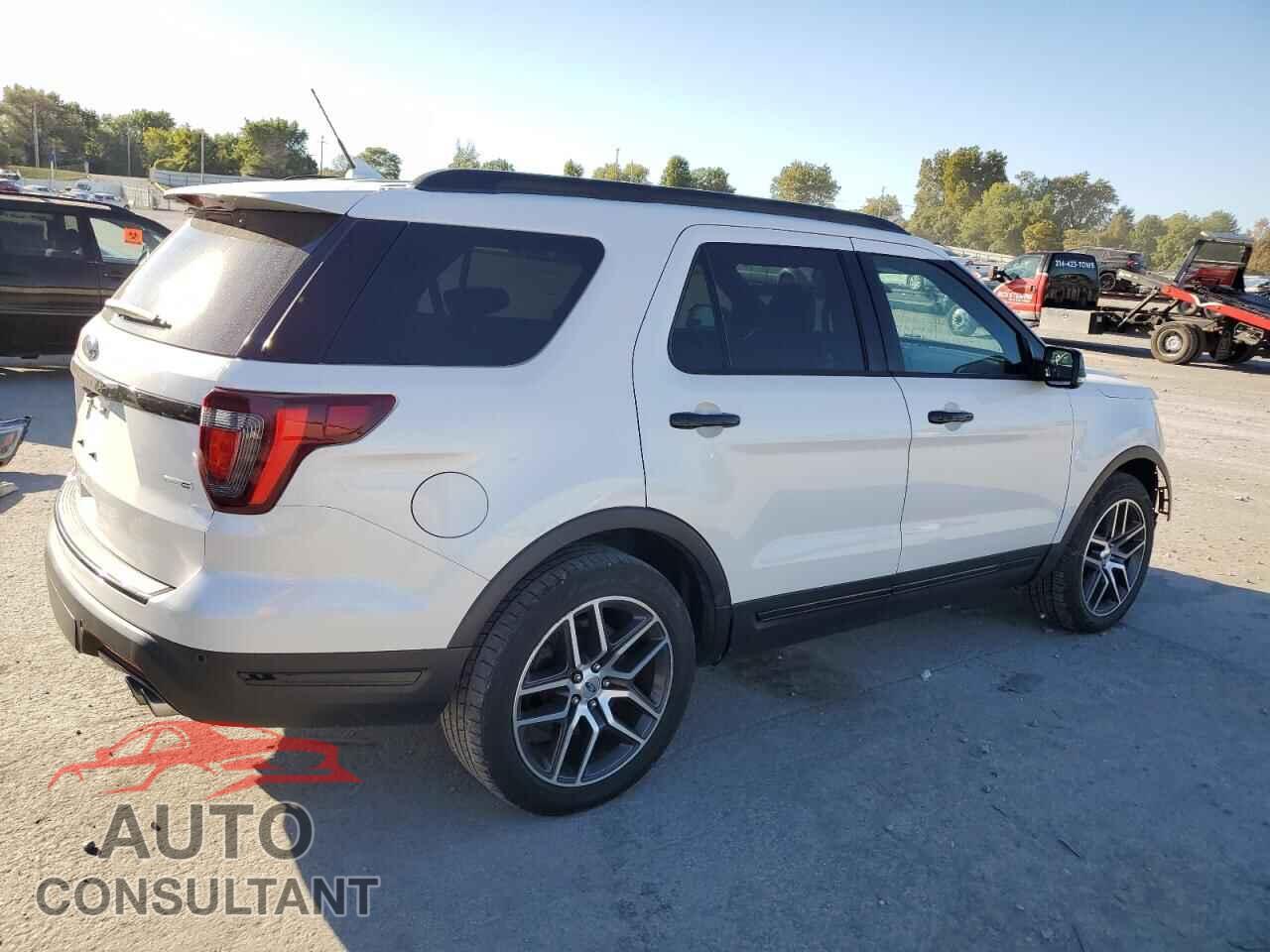 FORD EXPLORER 2018 - 1FM5K8GT1JGB26340