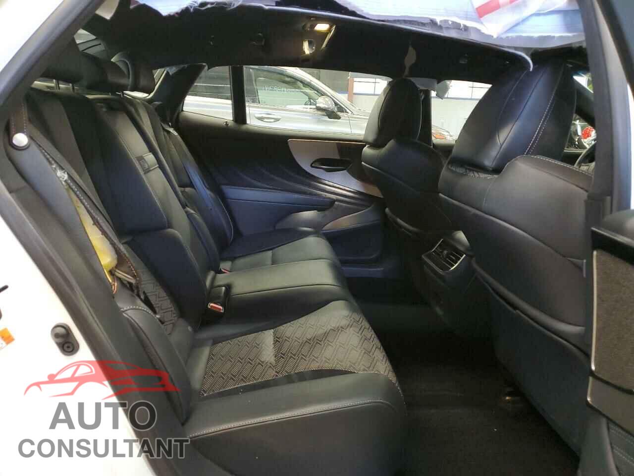 LEXUS LS500 2019 - JTHC51FF0K5006952
