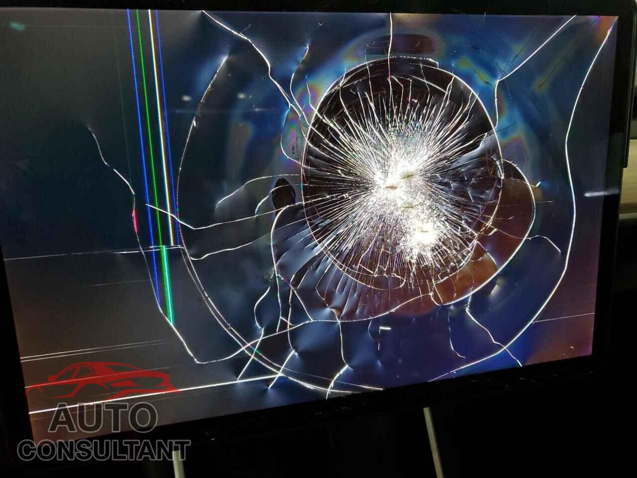 TESLA MODEL 3 2018 - 5YJ3E1EB0JF093992