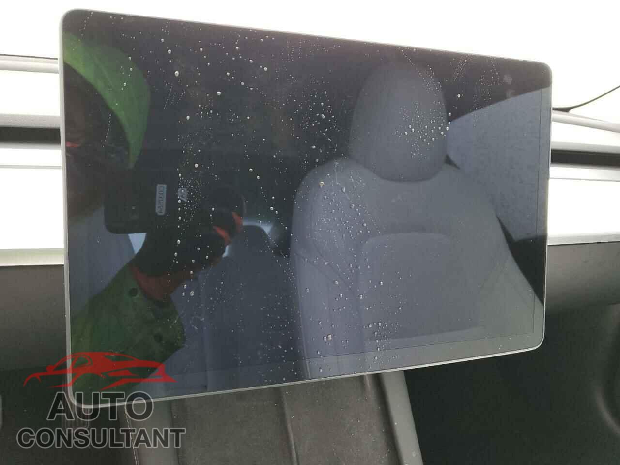 TESLA MODEL 3 2021 - 5YJ3E1EB2MF980711