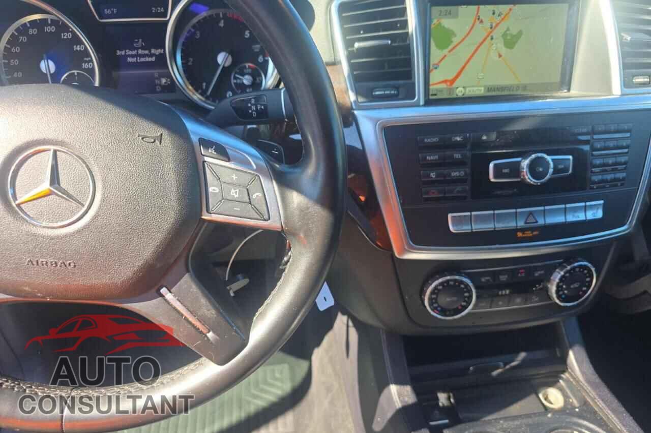 MERCEDES-BENZ GL-CLASS 2015 - 4JGDF2EE2FA496384