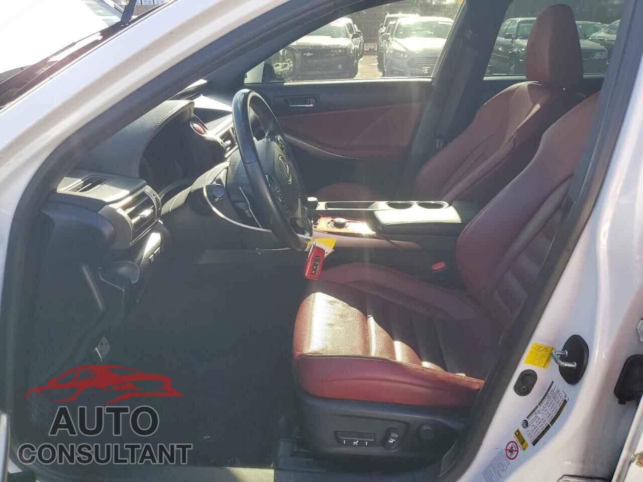 LEXUS IS 2015 - JTHBF1D27F5045892