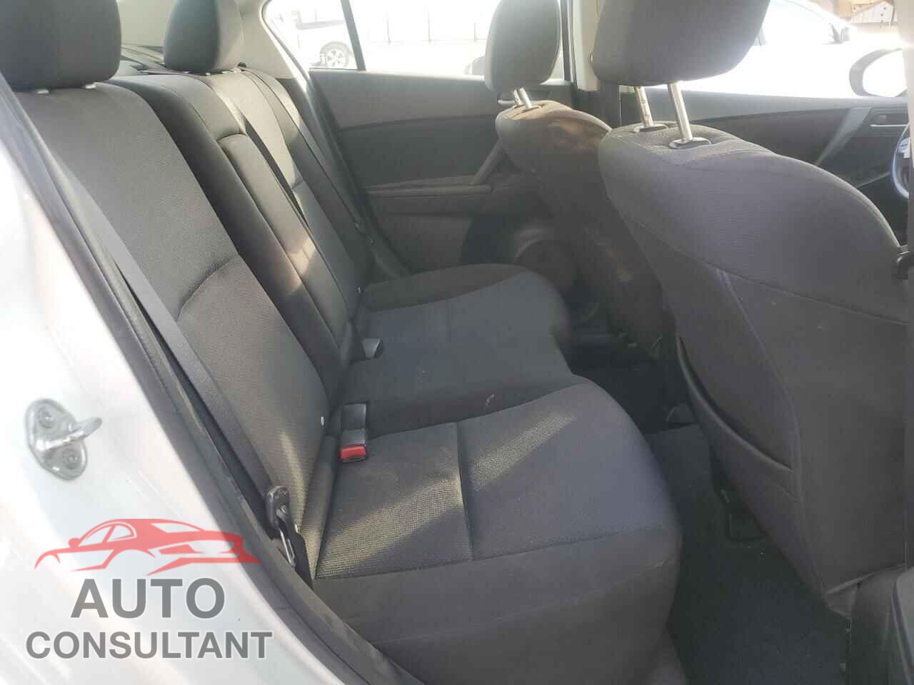 MAZDA 3 2011 - JM1BL1VG2B1358693