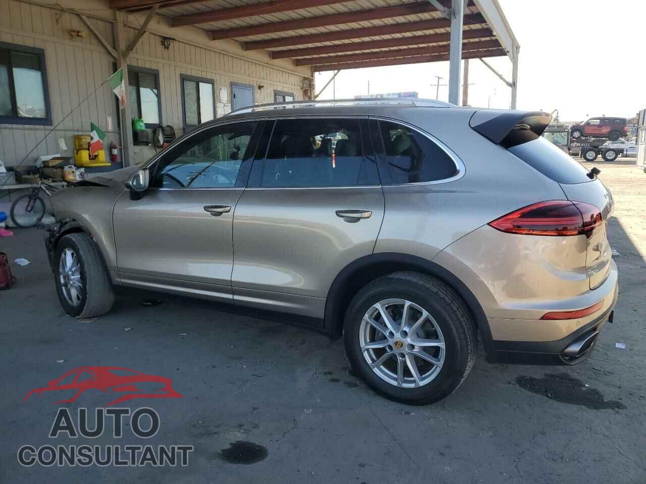 PORSCHE CAYENNE 2016 - WP1AA2A26GKA10073