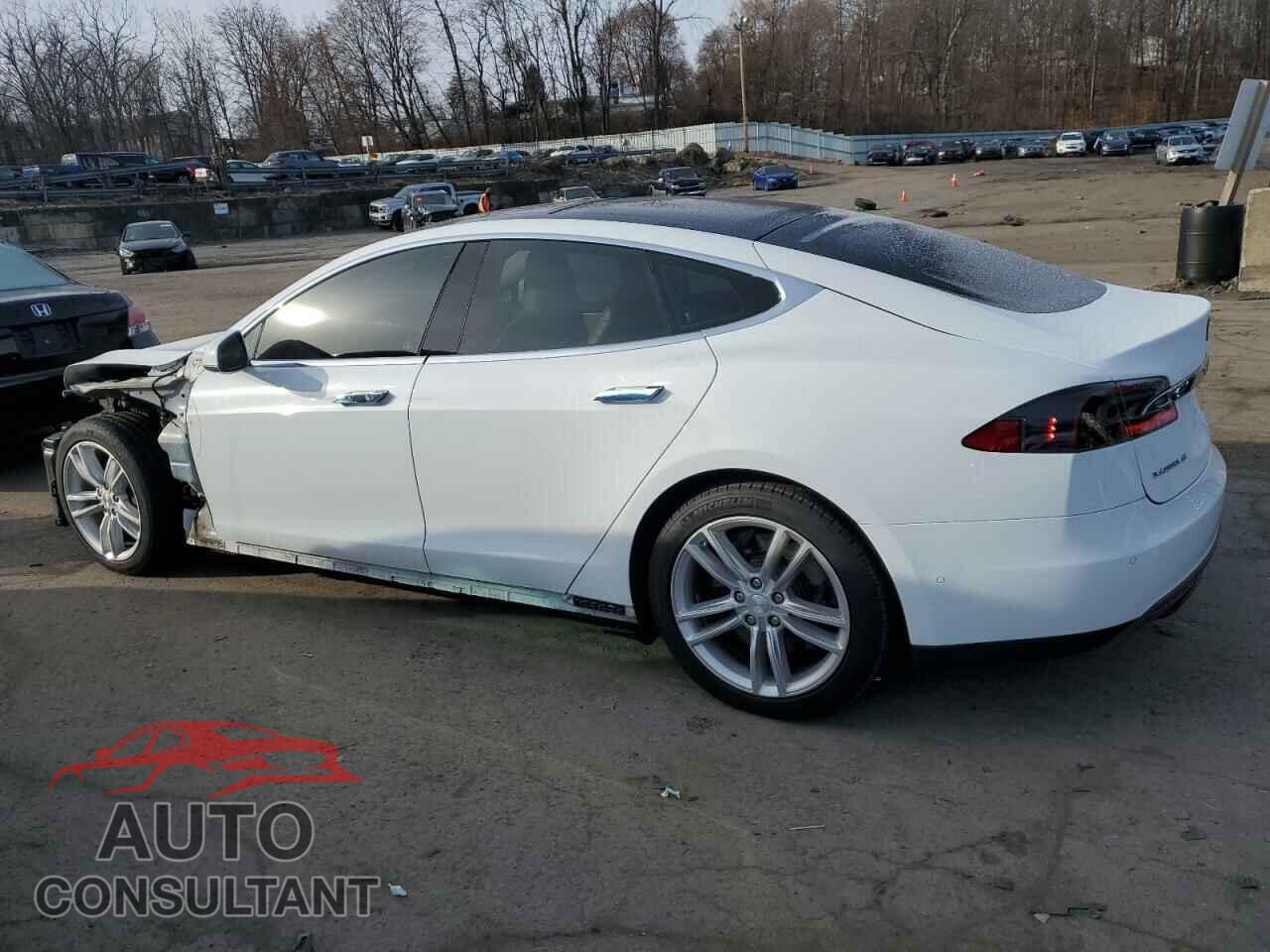 TESLA MODEL S 2015 - 5YJSA1E27FF115694