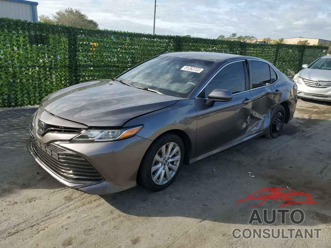 TOYOTA CAMRY 2018 - 4T1B11HK1JU146561