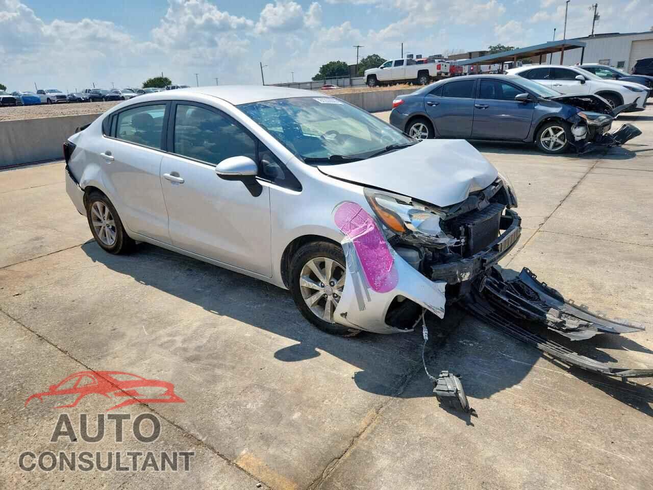 KIA RIO 2014 - KNADN4A33E6406357