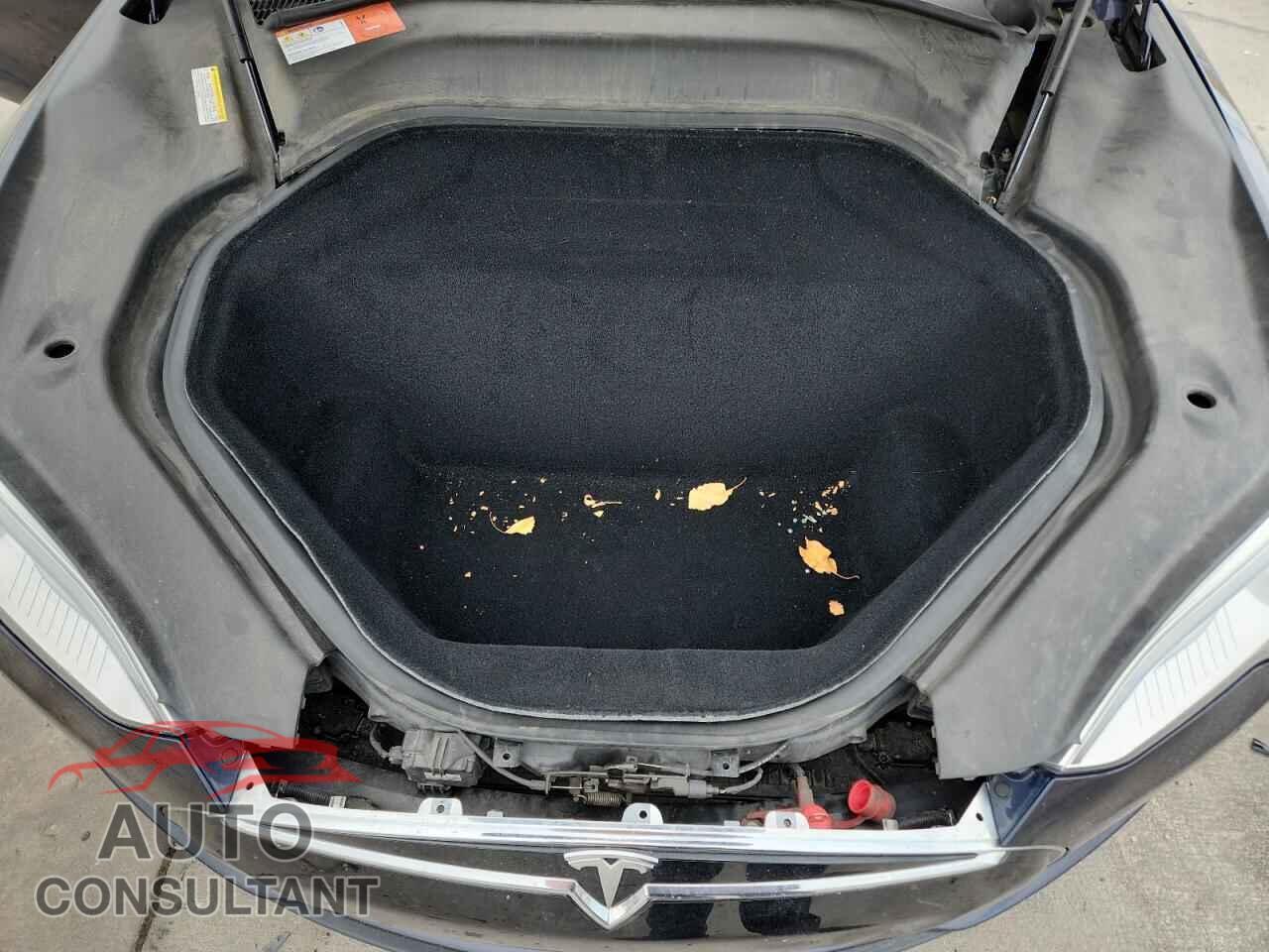 TESLA MODEL S 2015 - 5YJSA1S2XFF084476